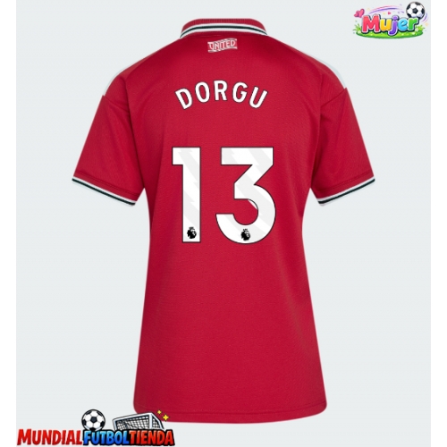 Camiseta Manchester United Patrick Dorgu #13 Primera Equipación Replica 2026-27 para mujer mangas cortas